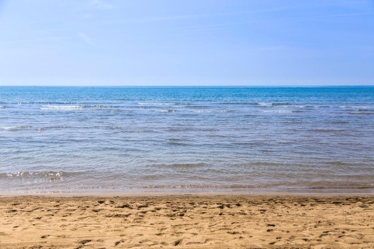 Residence Le Zattere Bibione Exterior photo